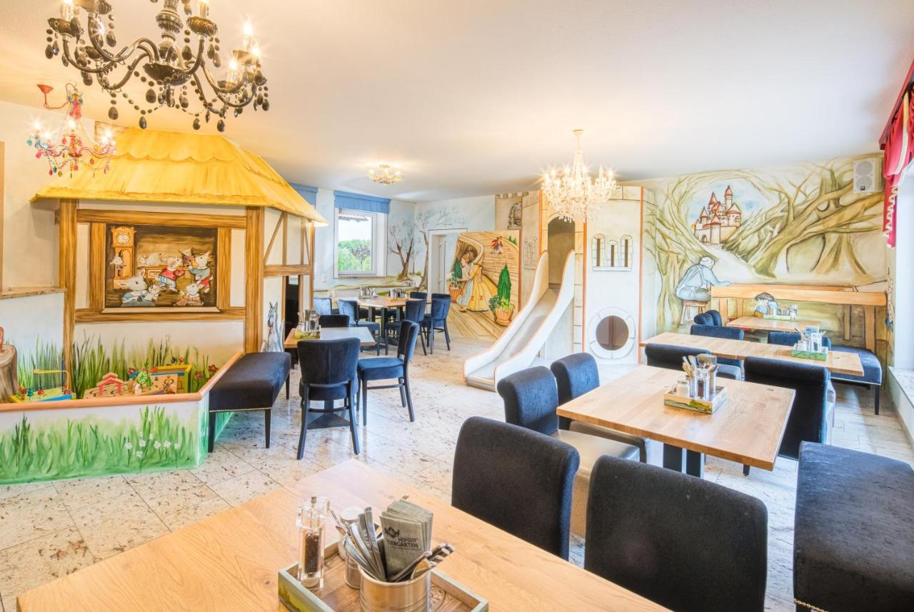 Hotel Hofgut Tiergarten Аулендорф Екстериор снимка