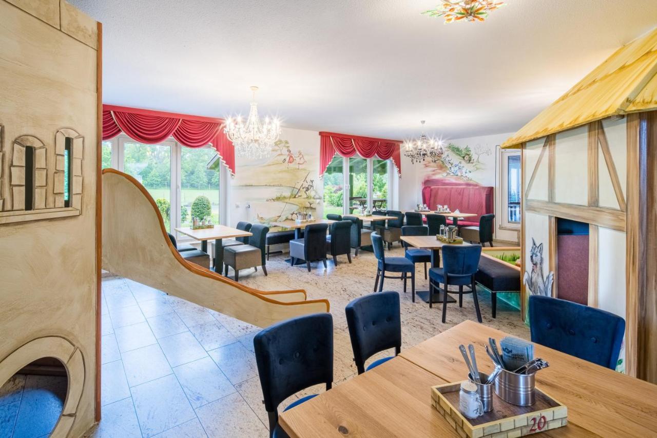 Hotel Hofgut Tiergarten Аулендорф Екстериор снимка