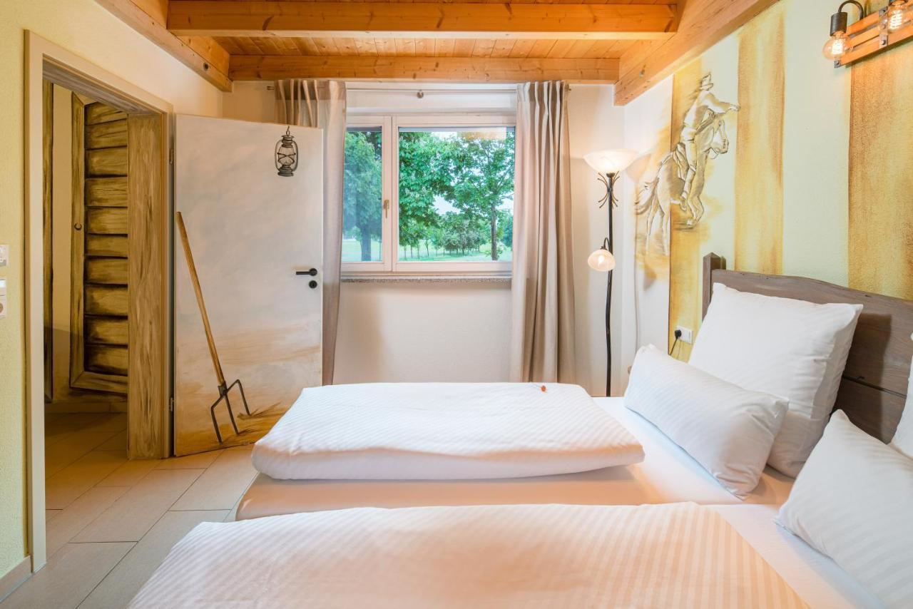 Hotel Hofgut Tiergarten Аулендорф Екстериор снимка