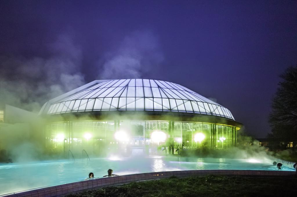 Hotel Hofgut Tiergarten Аулендорф Екстериор снимка