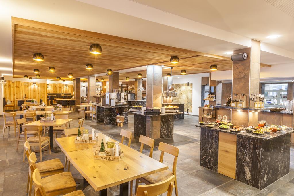 Hotel Hofgut Tiergarten Аулендорф Екстериор снимка