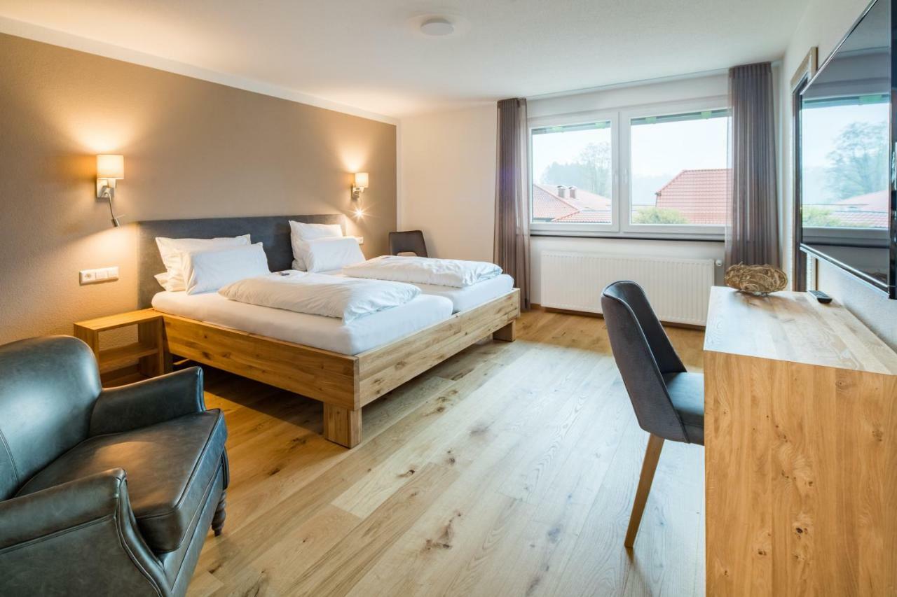 Hotel Hofgut Tiergarten Аулендорф Екстериор снимка